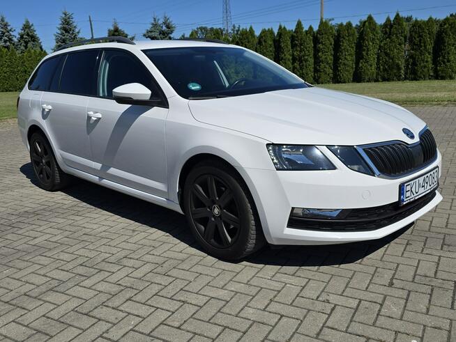Škoda Octavia 1,6tdi Automat(DSG)Navi.Ledy.Klimatr 2 str.Tempomat.Parktronic.Hak