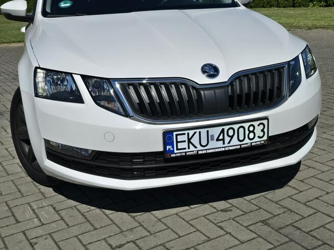 Škoda Octavia 1,6tdi Automat(DSG)Navi.Ledy.Klimatr 2 str.Tempomat.Parktronic.Hak