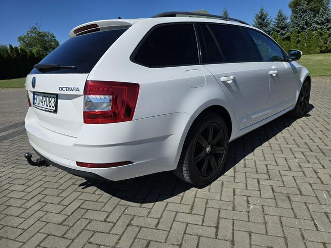 Škoda Octavia 1,6tdi Automat(DSG)Navi.Ledy.Klimatr 2 str.Tempomat.Parktronic.Hak