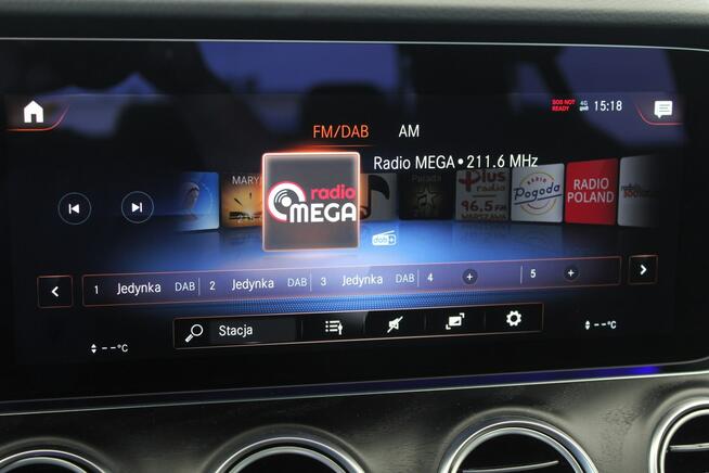 Mercedes E 220 4x4 SalonPL FV23% AMG & Night Ambient Navi Kamera LED