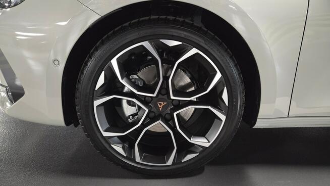 Cupra Leon Sportstourer 1.5 eTSI 150 KM - Pakiet Dynamic Design
