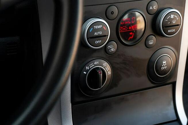 Suzuki Grand Vitara 2.6 166KM * 4x4 * Reduktor * Hak * Alufelgi * REJ PL *