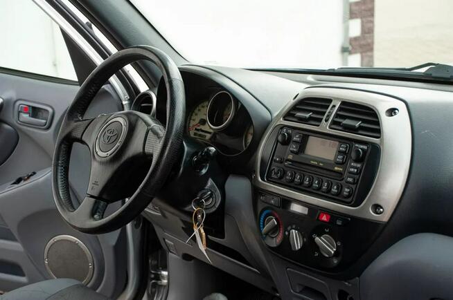 Toyota RAV-4 BEZ RDZY* 4x4 * 3DRzwiowa * 2.0 Benzyna*Klima*Hak*Skóry*Opłacona