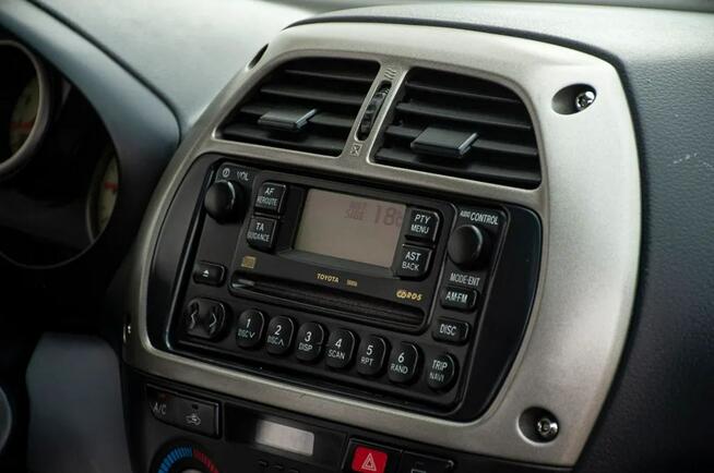 Toyota RAV-4 BEZ RDZY* 4x4 * 3DRzwiowa * 2.0 Benzyna*Klima*Hak*Skóry*Opłacona