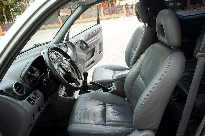 Toyota RAV-4 BEZ RDZY* 4x4 * 3DRzwiowa * 2.0 Benzyna*Klima*Hak*Skóry*Opłacona