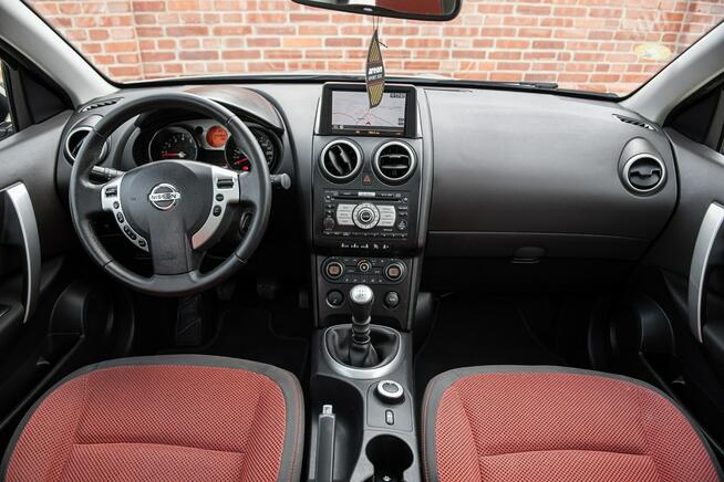 Nissan Qashqai 4x4 Tekna 2.0i 140KM Manual ! Panorama Navi Kamera KeyLessGo