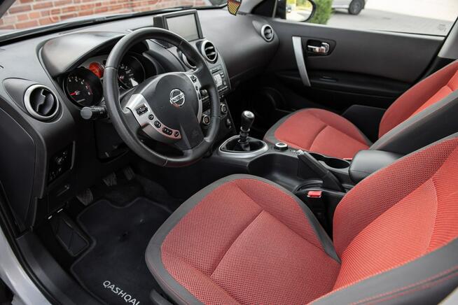 Nissan Qashqai 4x4 Tekna 2.0i 140KM Manual ! Panorama Navi Kamera KeyLessGo