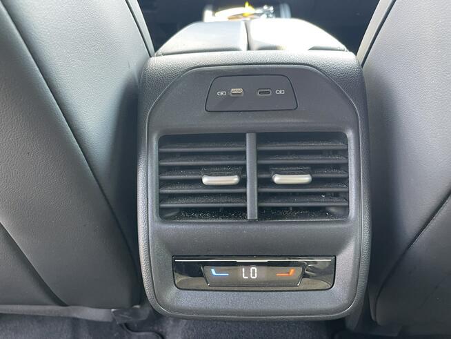 Volkswagen Passat Variant Salon PL ELEGANCE Automat Kamery360 Wentylacja 204KM