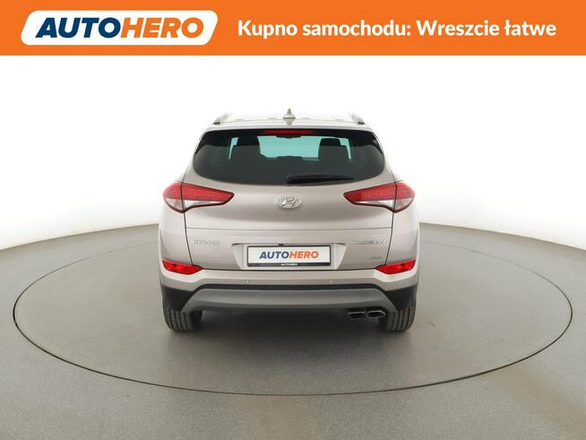 Hyundai Tucson automat 4x4 navi kamera auto klima