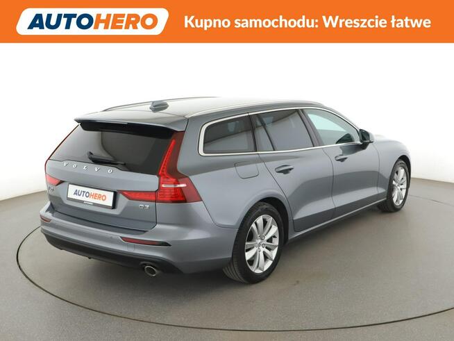 Volvo V60 full LED skóra navi klima auto grzane fotele virtual cocpit czujniki p
