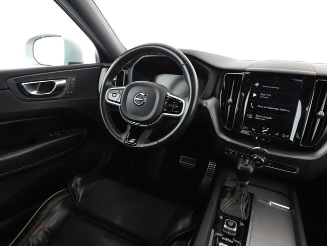 Volvo XC 60 4x4 automat full LED skóra/alcantara panorama navi kamery grzane fotel
