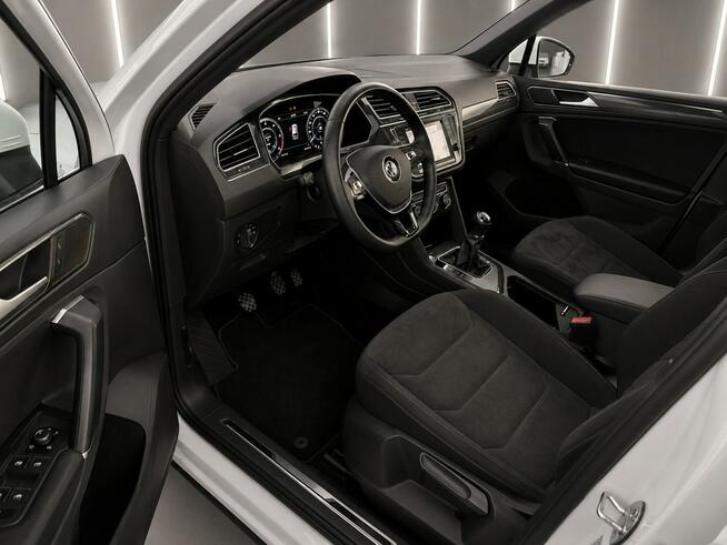 Volkswagen Tiguan R-LINE*2.0 150 koni*kamera cofania*nawigacja*perfekcyjny stan*opłacony