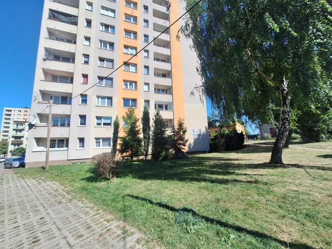 2 pokoje/ 45m2/ wieżowiec z windą