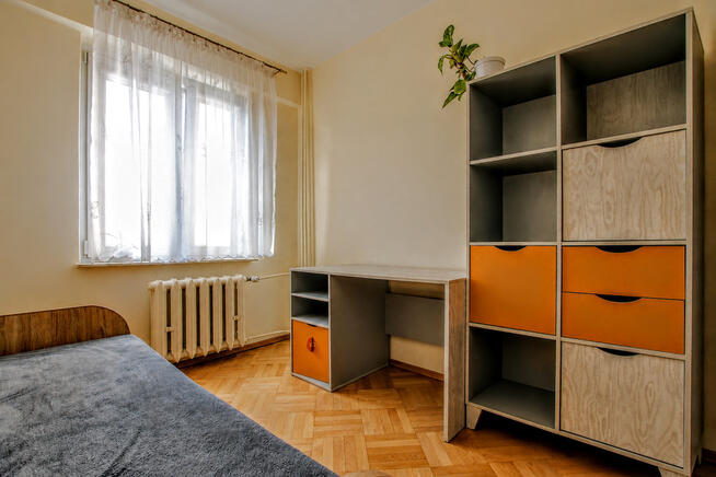 przestronne, przytulne, gotowe do wejścia, balkon