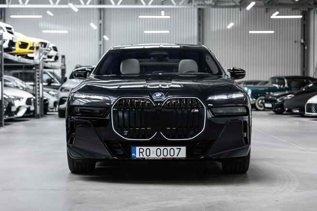 BMW M760 Gwarancja 01.2029. Pełne wyposażenie. PPF. TV. Gran Lusso.