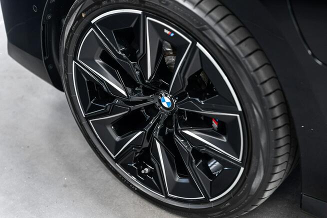 BMW M760 Gwarancja 01.2029. Pełne wyposażenie. PPF. TV. Gran Lusso.