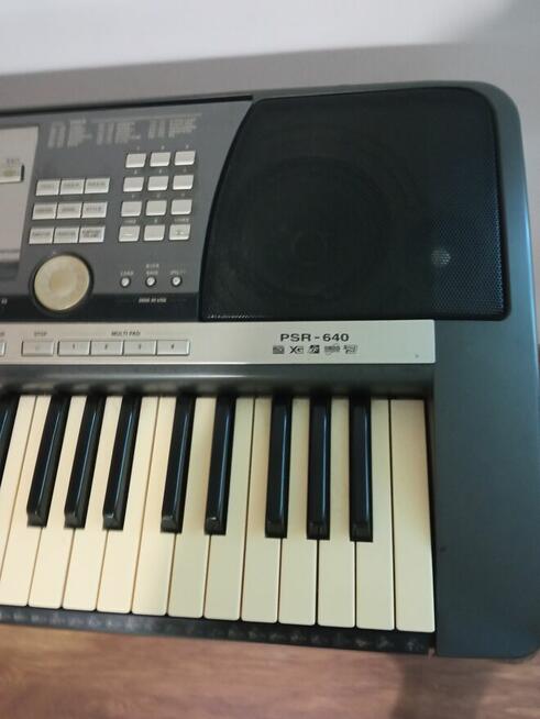 Keyboard Yamaha PSR-640. Stan BDB, sprawny w 10