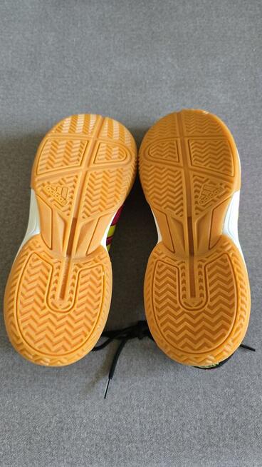 Buty sportowe Adidas. Nowe.