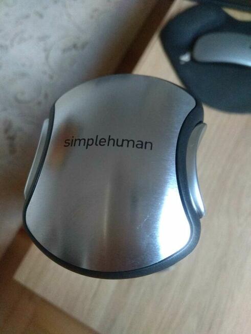 Simplehuman uchwyt na kuchenne ręczniki papierowe