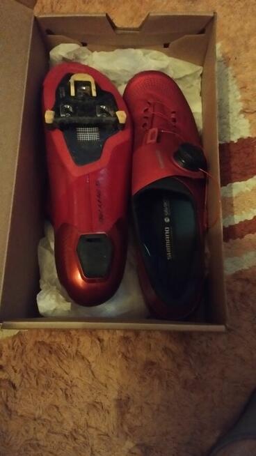 Witam sprzedam buty kolarskie, szosowe i MTB prawie nowe