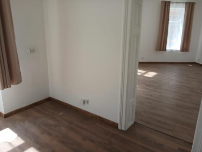 Sprzedam BEZCZYNSZOWE mieszkanie w centrum Cieszyna 39.96m2