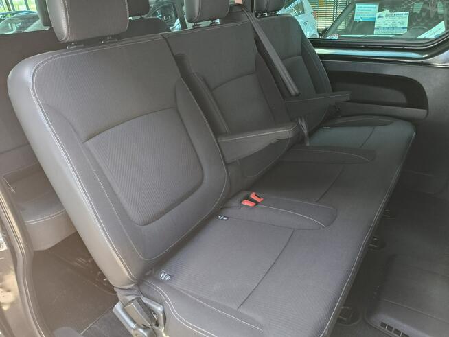 Renault Trafic 2.0 150KM Kamera, Parktronik, Navi, Martwe Pole, Grzane Fotele