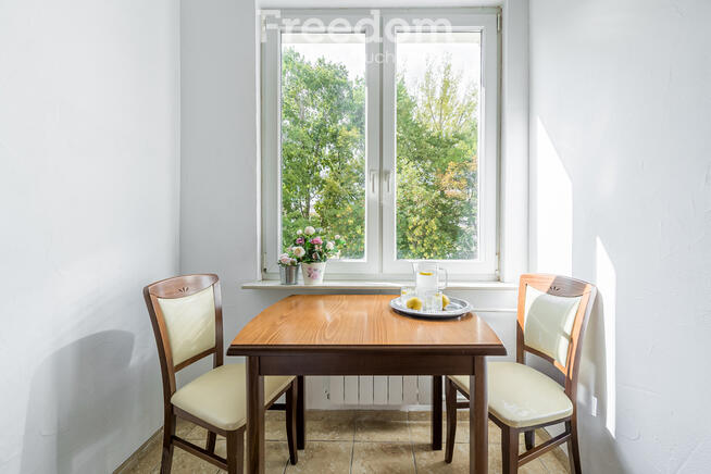 Kawalerka 23,80 m2 z oddzielną kuchnią.