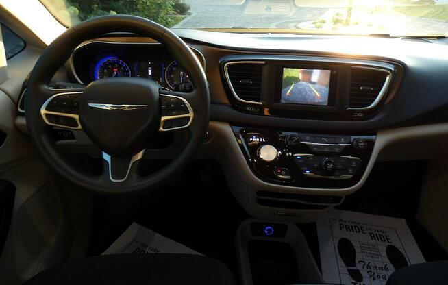 Chrysler Pacifica 8 OSÓB*EL. Drzwi*NOWY LPG*168 tyś km*Kamera*El. Klapa*ZAMIANA