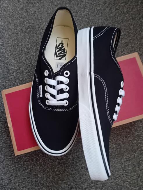 Nowe oryginalne czarne trampki VANS Authentic rozmiar 40