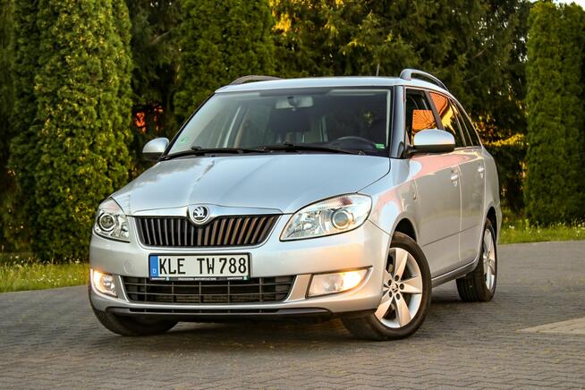 Škoda Fabia 105KM Podgrzewane Fotele Klimatronik Aux Parktronik Tempomat