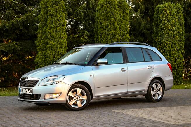 Škoda Fabia 105KM Podgrzewane Fotele Klimatronik Aux Parktronik Tempomat