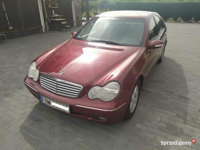 Sprzedam Mercedes C180 129 KM