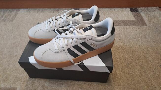 Sprzedam nowe buty sportowe męskie Adidas rozmiar 44