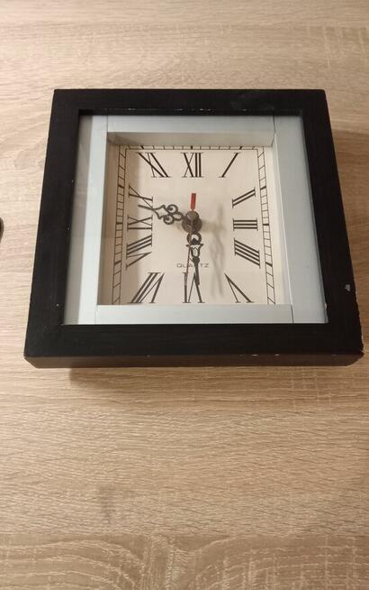 Sprzedam Sprawny Zegar PRL Quartz Obudowa Drewniana Okazja