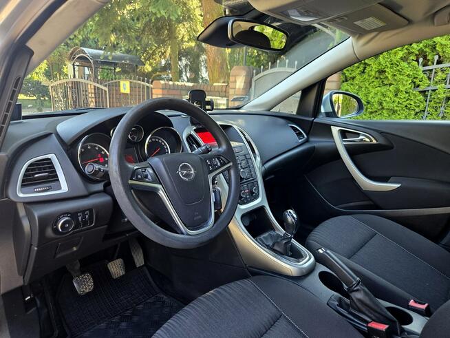 Opel Astra HB 1.6 Benz. 115KM 2010r Tempomat, Grzane Fotele, Manual