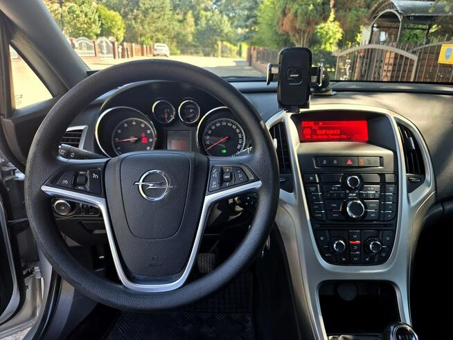 Opel Astra HB 1.6 Benz. 115KM 2010r Tempomat, Grzane Fotele, Manual