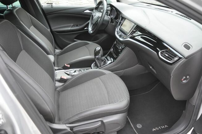 Opel Astra 1.4 Turbo 125KM LED Navi Radar Asystent pasa Czujniki przód tył