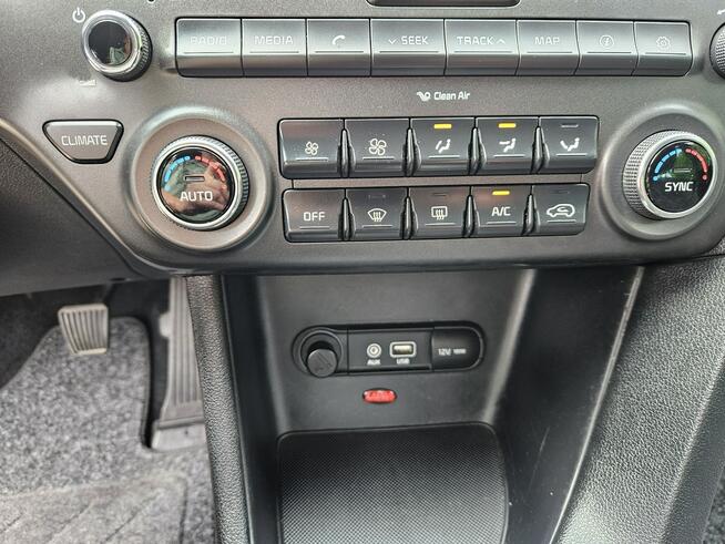 Kia Sportage Klimatronic x 2 / Nawigacja / Tempomat / Kamera / 6 biegów