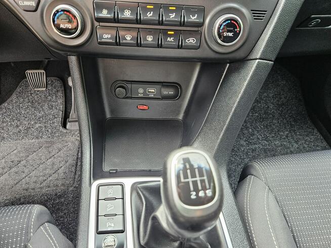 Kia Sportage Klimatronic x 2 / Nawigacja / Tempomat / Kamera / 6 biegów