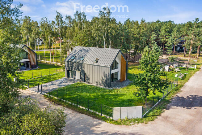 Nowoczesny dom 158 m² przy lesie Ostrówek