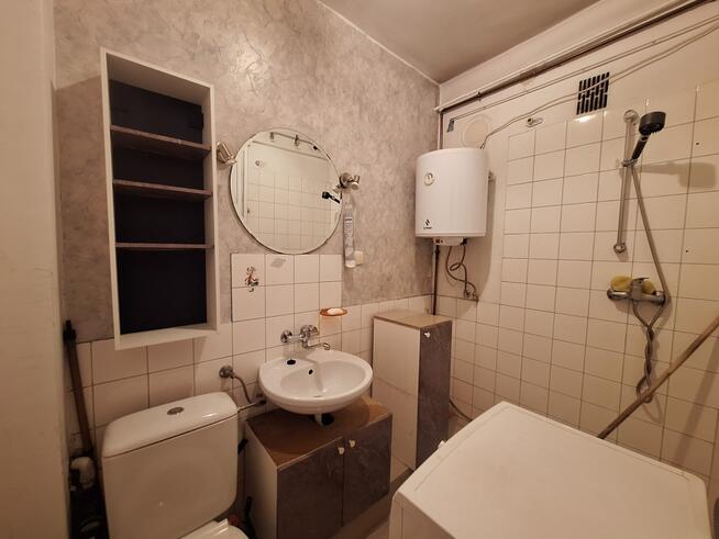 2 pokoje/ do odświeżenia/ ul.Reymonta 13