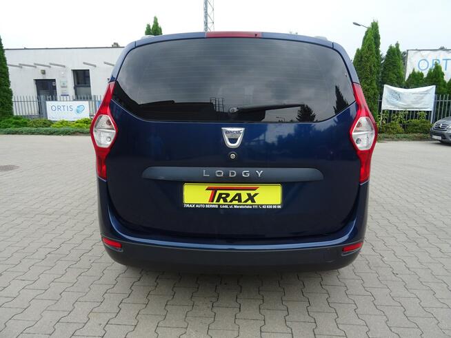 Dacia Lodgy Praktyczne , pojemne kombi z niezawodnym silnikiem za niską cenę.