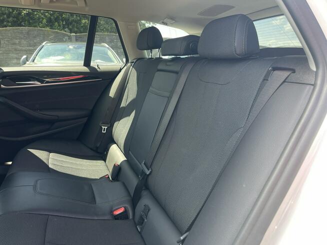 BMW 520 Sport Line XDrive Skóra Kamera HAK Podgrzewanie 190KM