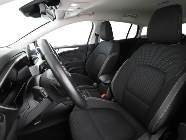 Ford Focus led automat navi grzane fotele auto klima pdc