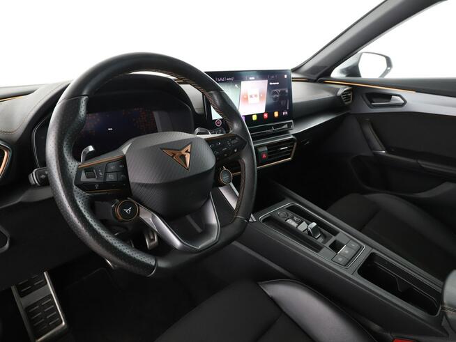 Cupra Formentor 4x4 DSG full LED navi virtual cocpit kamera i czujniki parkowania
