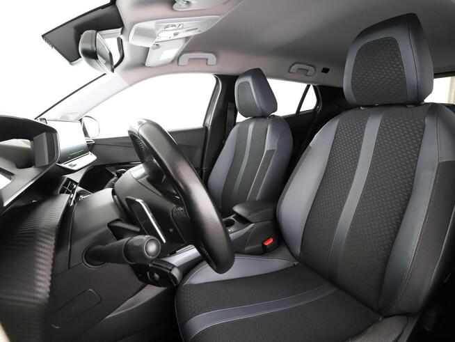 Peugeot 2008 Allure Business automat navi kamera LED tempomat virtual