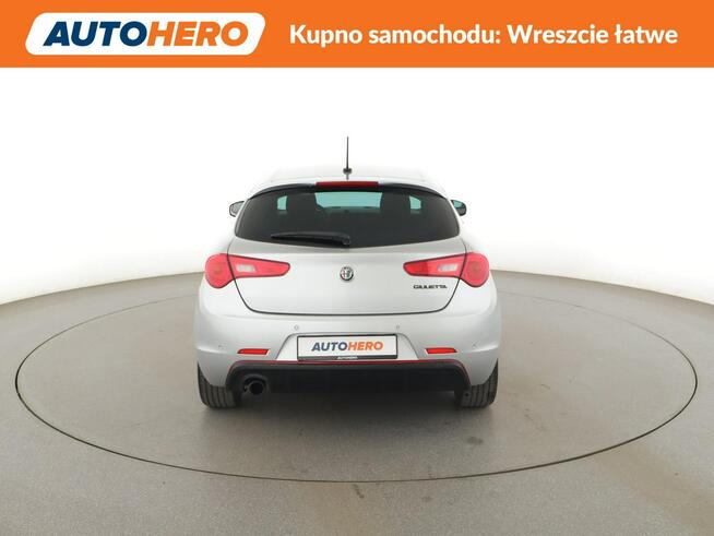 Alfa Romeo Giulietta navi klima auto czujniki parkowania