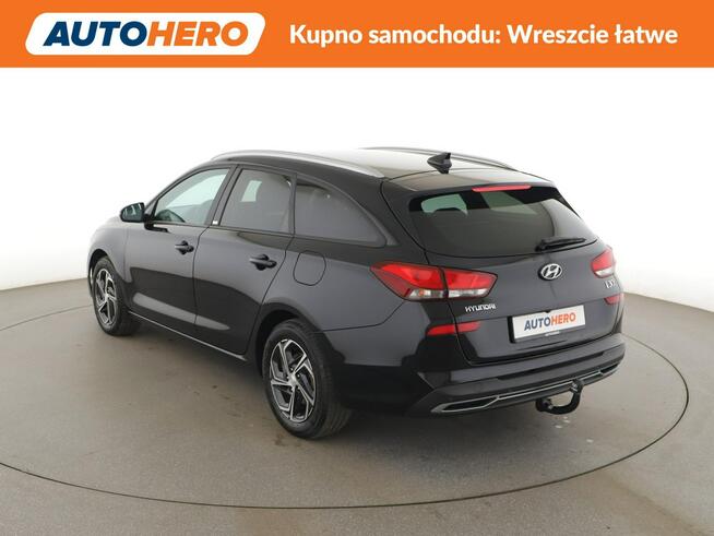 Hyundai i30 automat kamera grzane fotele navi LED tempomat