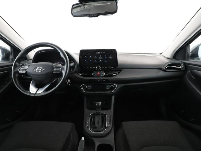 Hyundai i30 automat kamera grzane fotele navi LED tempomat