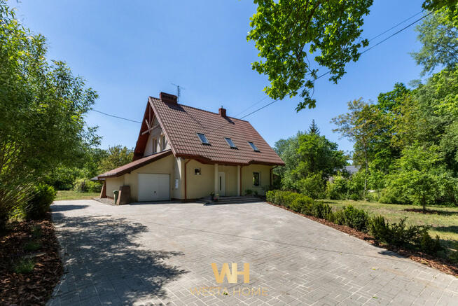 Dom Henryków-Urocze gm. Piaseczno, Leszczynowa